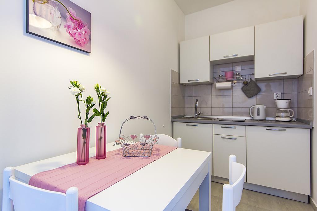 Center Apartment Tina Pola Esterno foto